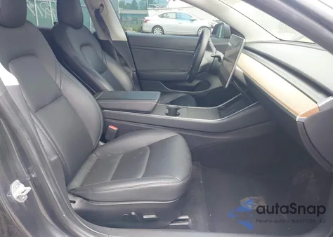 2020 Tesla Model 3 Standard Range Plus Rear-Wheel Drive/Standard Range Rear-Wheel Drive from USA, damaged, VIN 5YJ3E1EAXLF783517